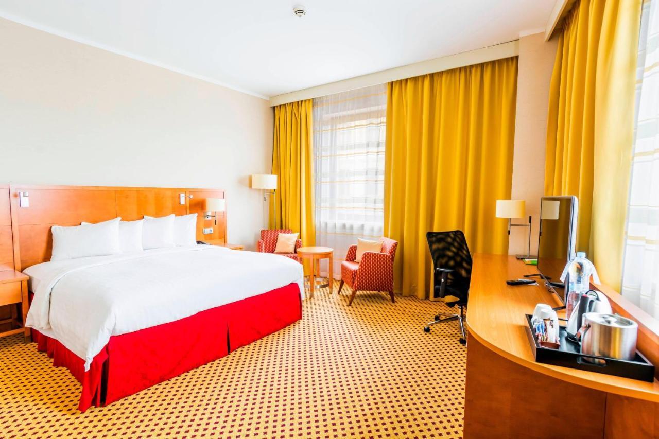 Courtyard By Marriott Pilsen Hotel Ngoại thất bức ảnh