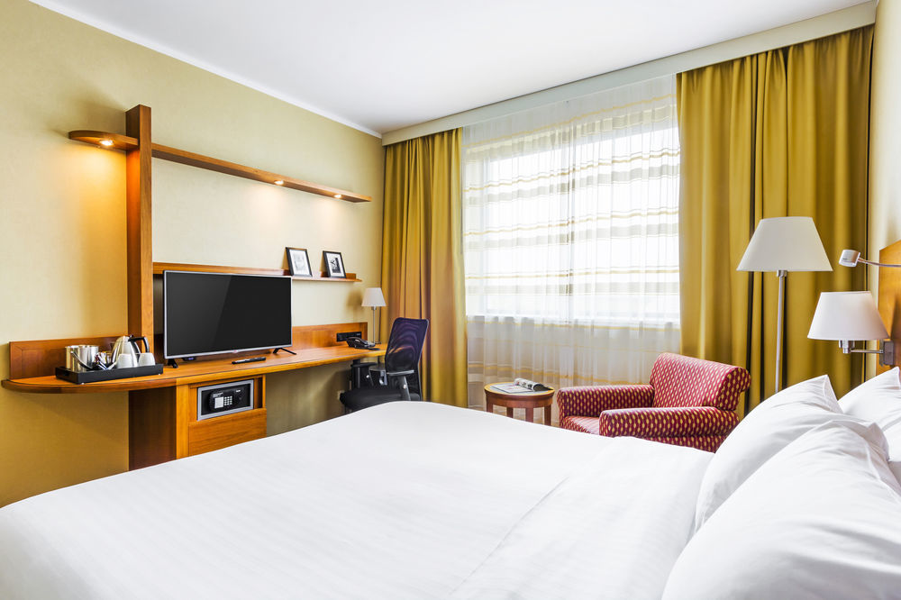 Courtyard By Marriott Pilsen Hotel Ngoại thất bức ảnh